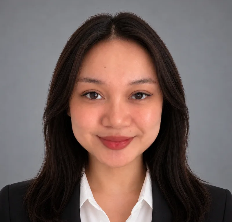 Rejina De Guzman, Bookkeeper at Square Books